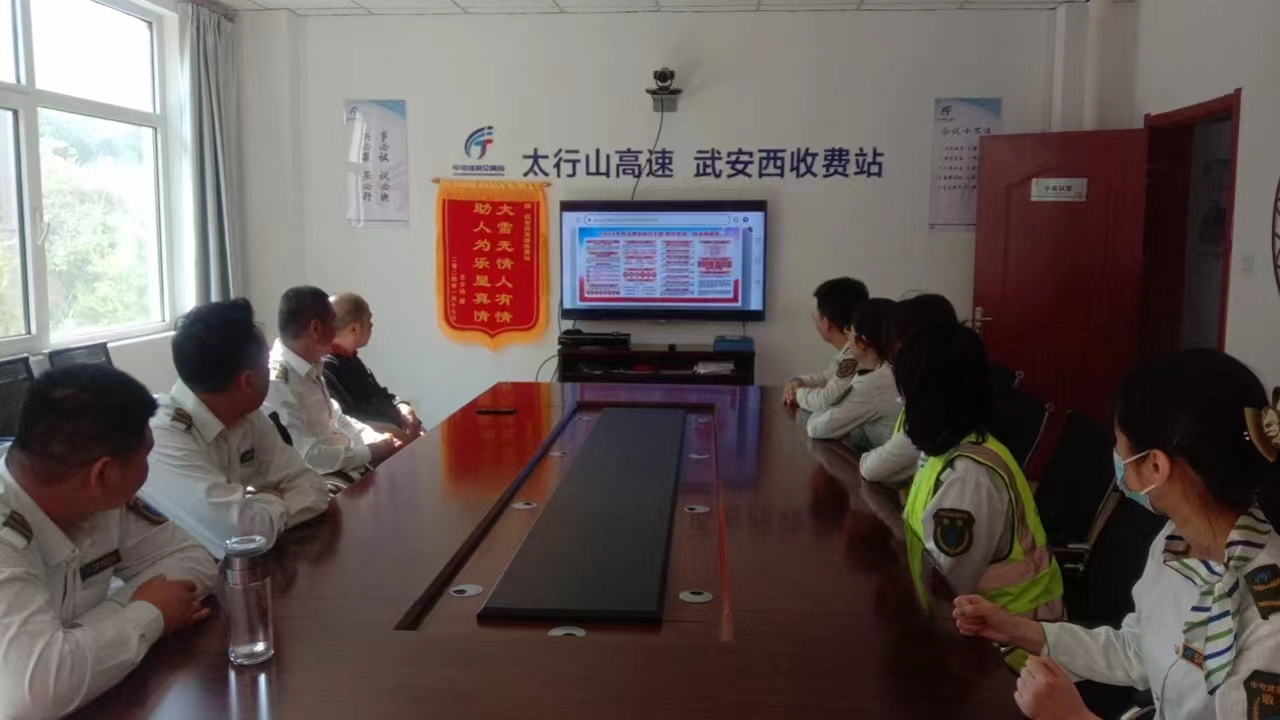 e52c44553e1b61e7cc06eb1b16b0c78.jpg