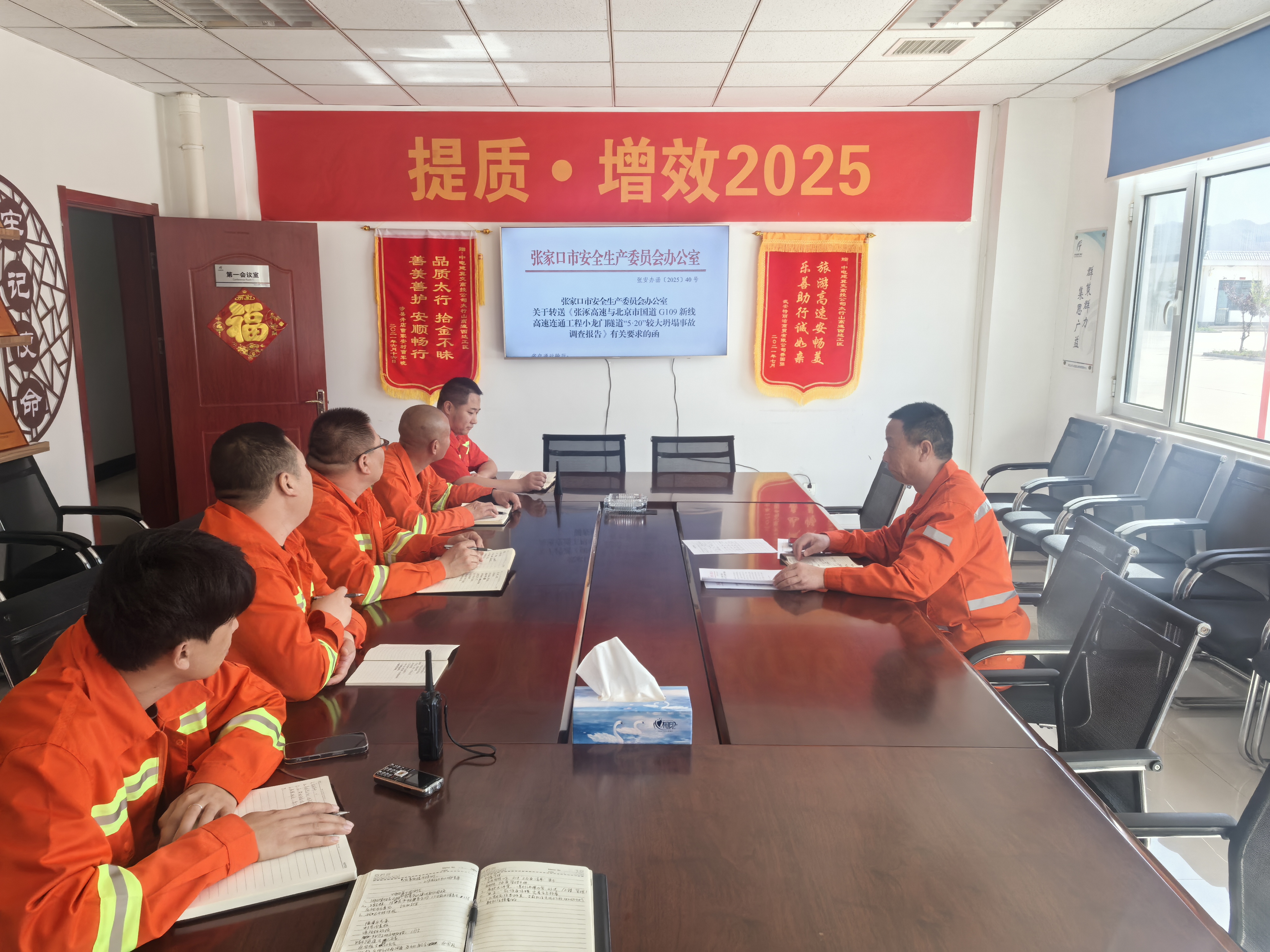 0b5ac211f376bcf520bae7dba61afcc.jpg