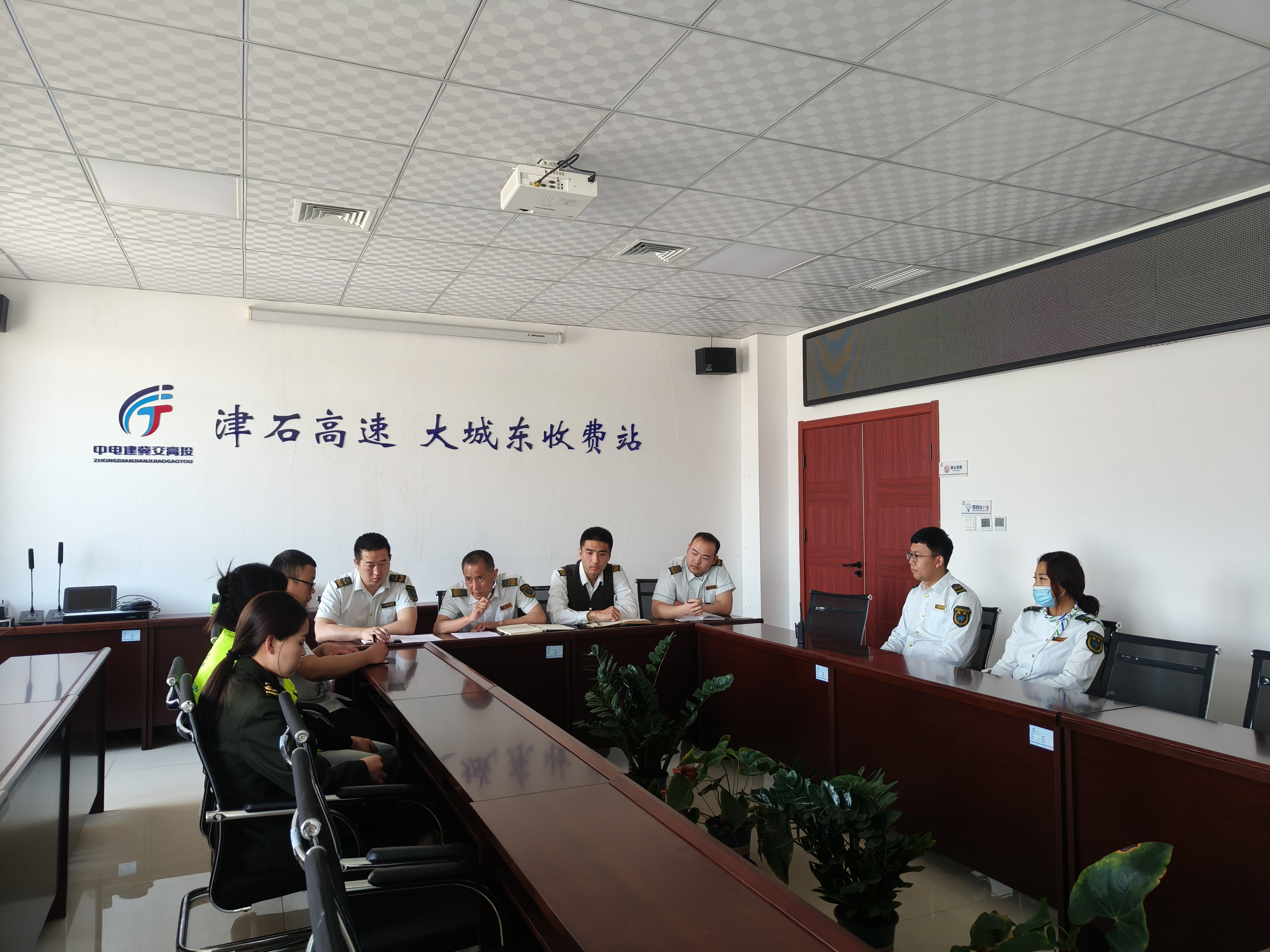 cf6a48a134f2ad6f586b10de3466660.jpg