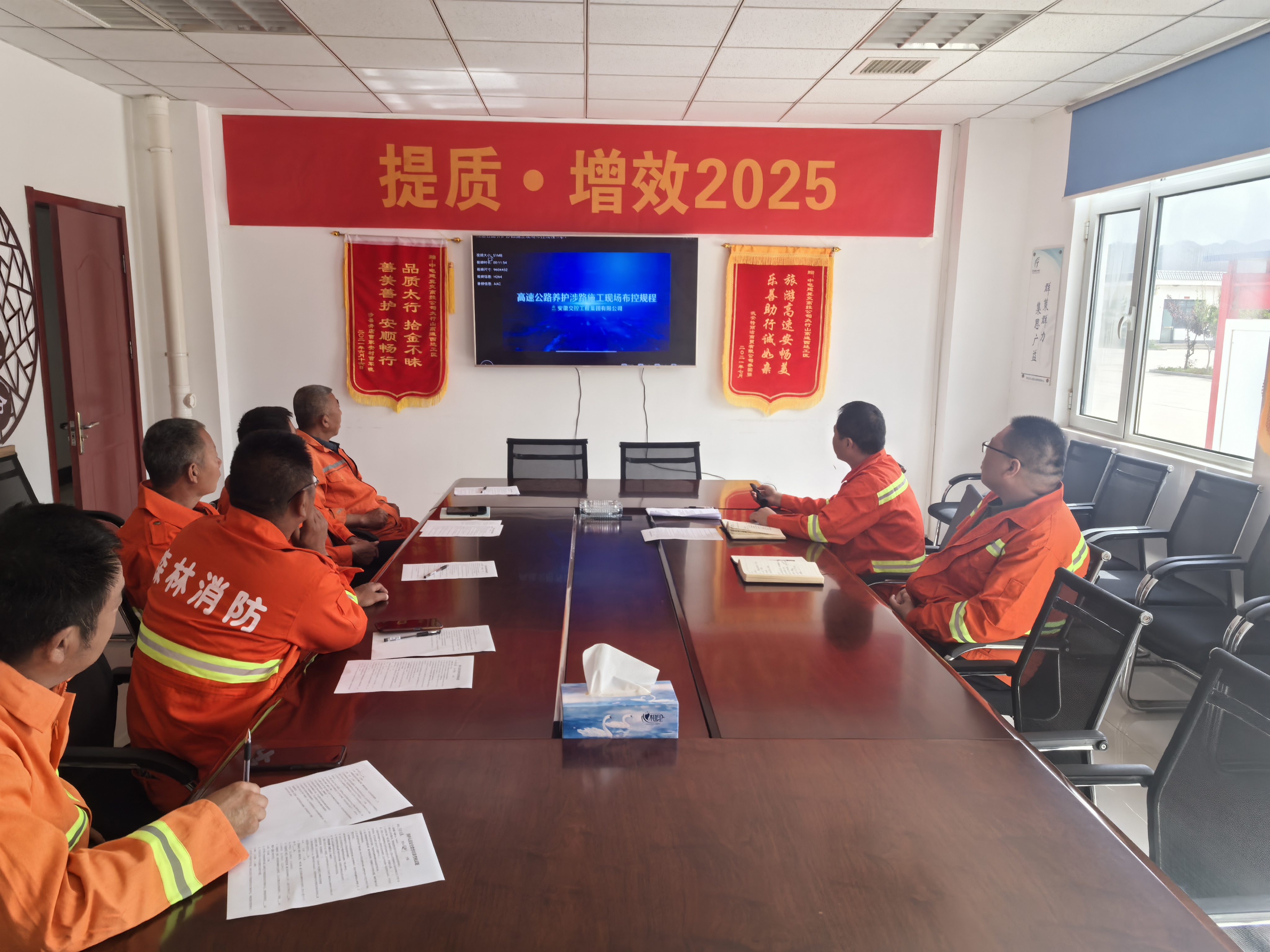 a403dc4a4f569efcc9d09e1ee5b78bc.jpg