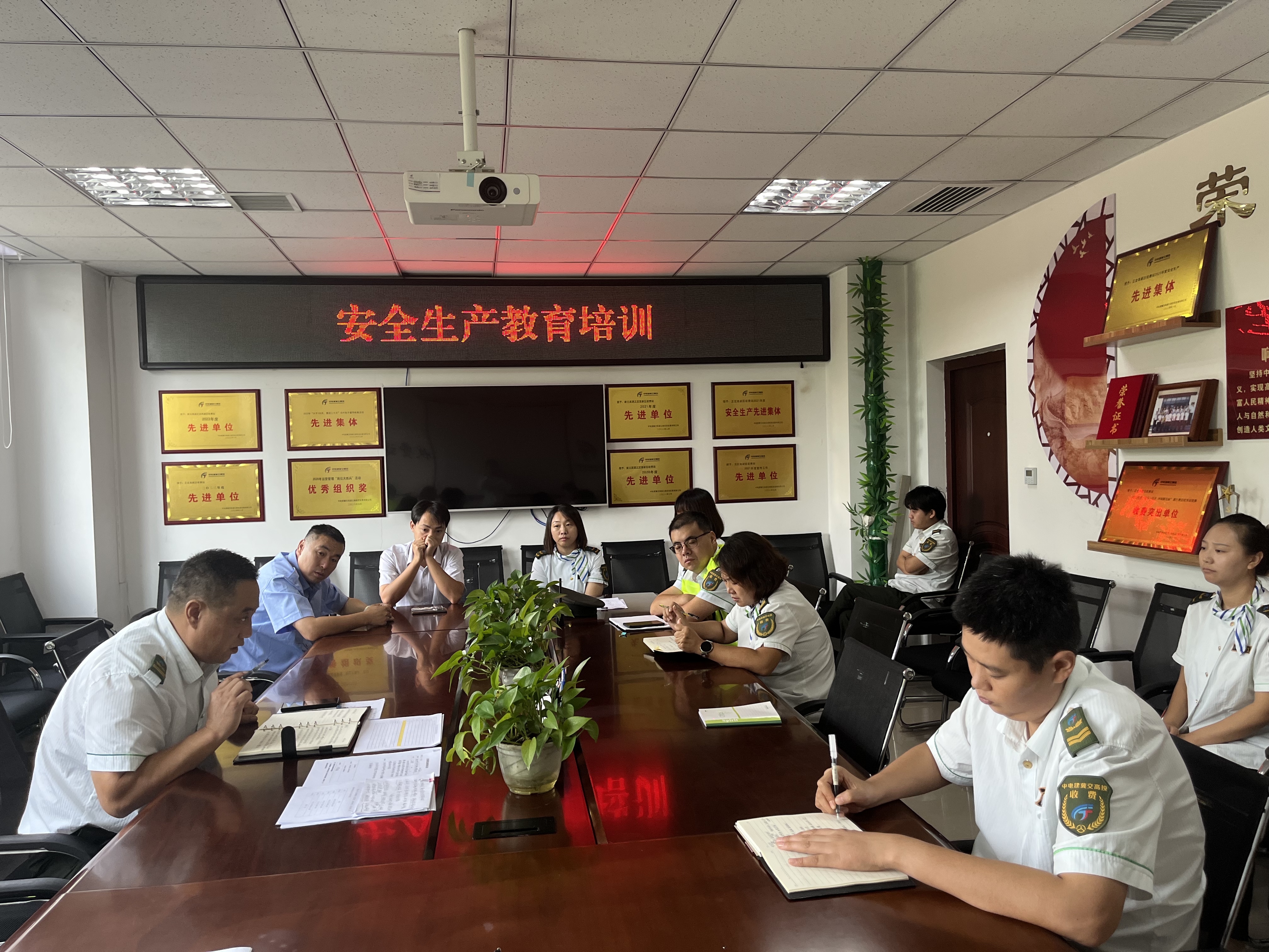 微信图片_20250828151138.jpg